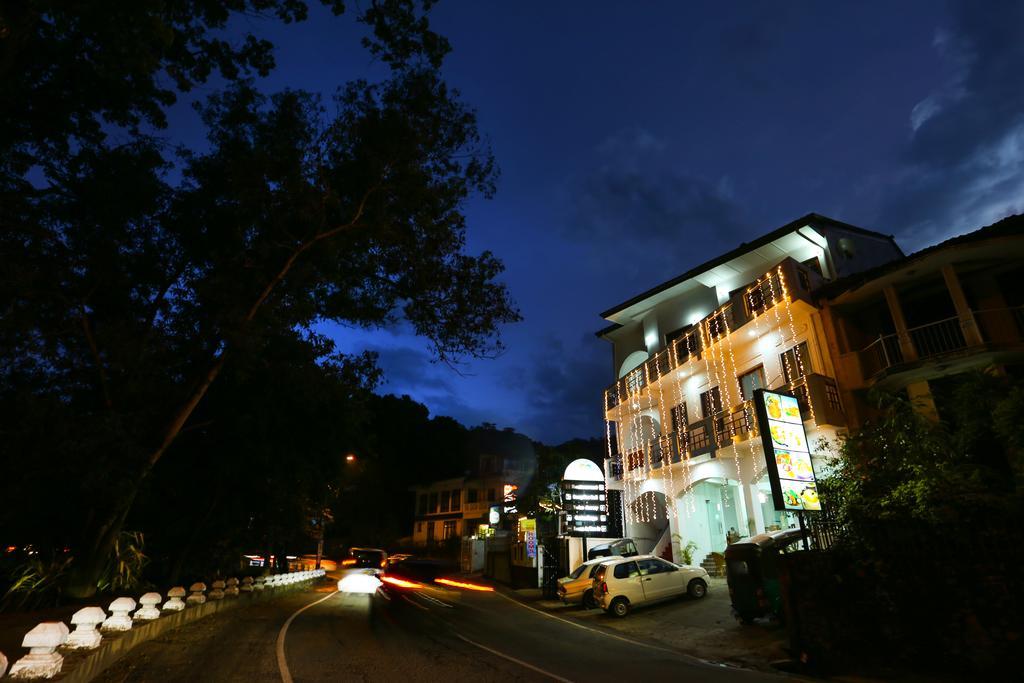 Citrus Cafe Inn Kandy Exterior foto